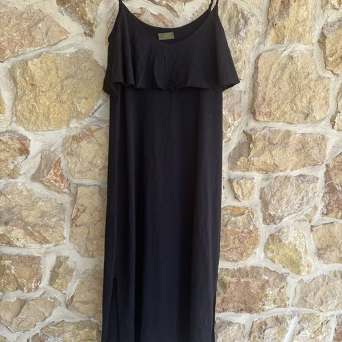 Maxi dress with ruffles, black, size XL, like new
