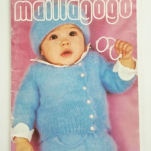 Maillagogo magazine used with baby knitting patterns, French