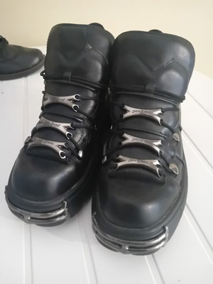 New Rock platform boots unisex size 40 like new, black