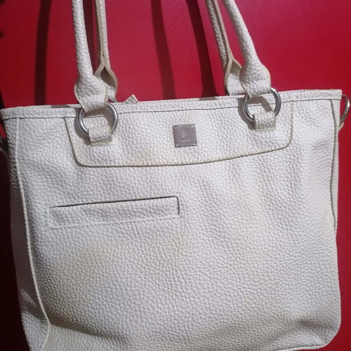 Guy Laroche vintage shoulder bag like new, cream leather