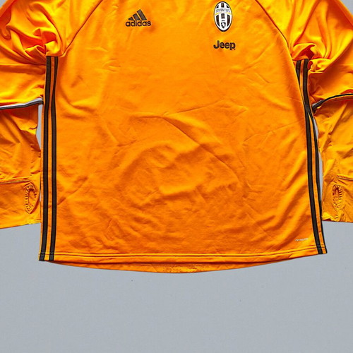 Vintage Juventus x Adidas 2016/17 Training Sweatshirt size 2XL