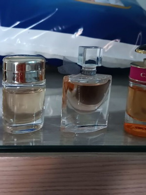 Bl opium,vers crystal noir, candy prada,la vie est belle,roberto cavalli,vercace dylan turquise 6ml