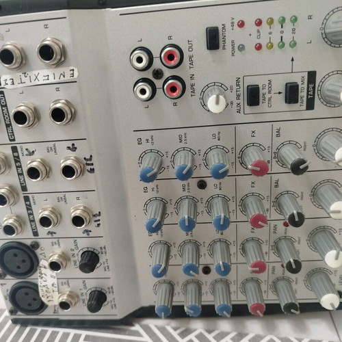 Amplifier like new, used twice