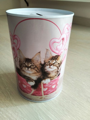 Metal piggy bank with cats new