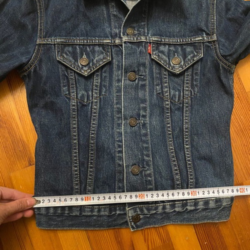 Levi’s Denim Jacket used, classic style, size Medium