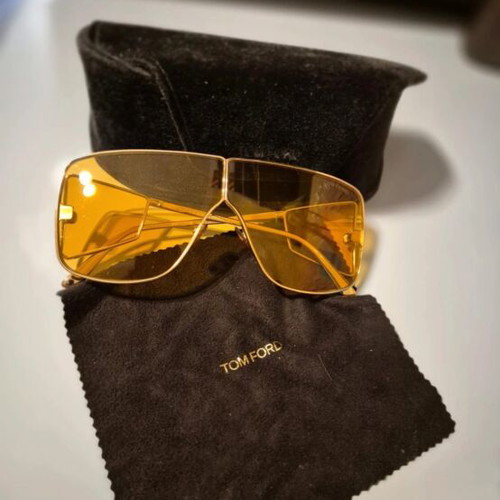 Tom Ford Aviator Sunglasses like new, gold frame with yellow lenses