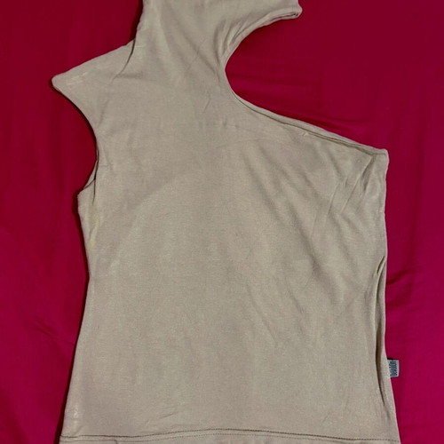 Devotion fitted top size S like new, green