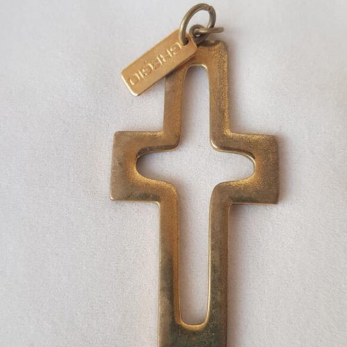 Gregio cross pendant used