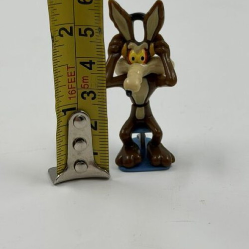 Wile E. Coyote figure Kinder Surprise Looney Tunes Cinema 2002 used