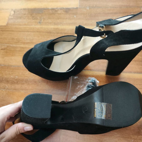 Castor sandals new, size 40, black