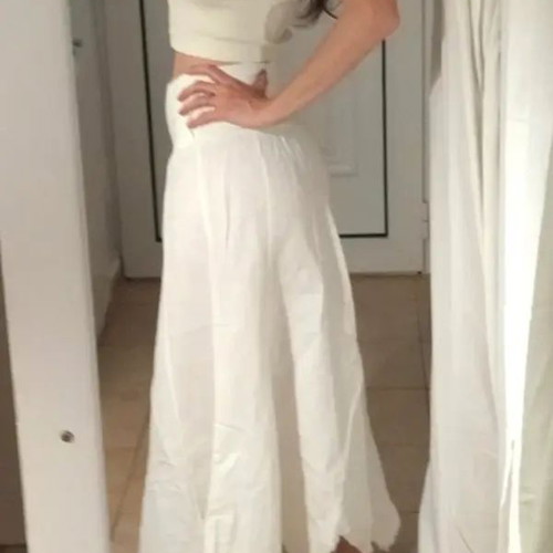 White midi fairy skirt like new with asymmetrical hem