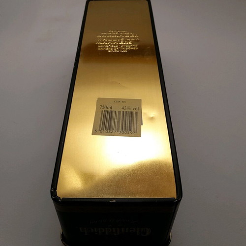 Collectible Glenfiddich Pure Malt metal tin box Clans of the Highlands Clan Sutherland like new