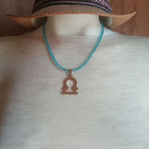 Libra necklace gold-plated pendant new with transparent blue iridescent color