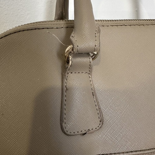 Handbag beige used with shoulder strap and zipper pockets