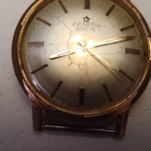 Zenith vintage 230 S wristwatch used, gold tone