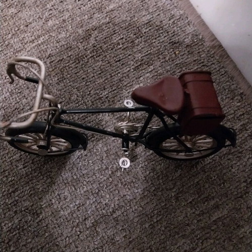 Metal decorative bicycle like new