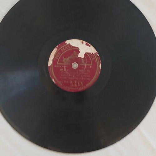 His Master's Voice 78 RPM record used, laiko genre