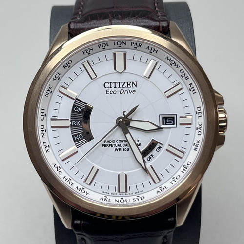 Citizen Eco Drive Radio Control CB0013-04a Watch like new, men's, beige