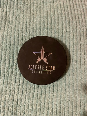 Jeffree Star Eclipse collectible like new