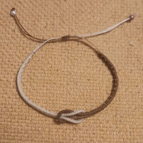 Macrame bracelet new, two colors white and brown
