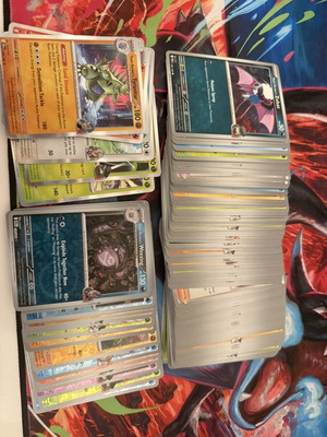 Κάρτες Pokémon σετ Destined Rivals σαν καινούργιο, 168+ κάρτες με holo