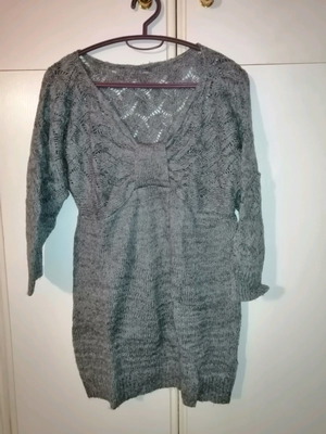 Gray pullover one size