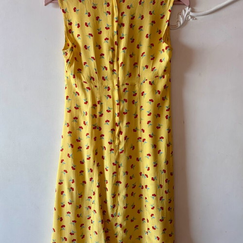 Cherry dress like new, yellow with cherry pattern