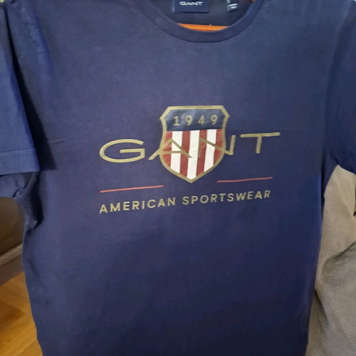 Gant men's blue t-shirt like new, size S