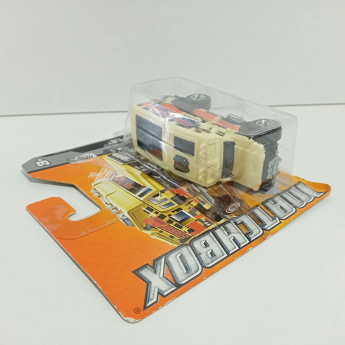 Mattel Matchbox MBX 2011 Road Tripper toy car brand new
