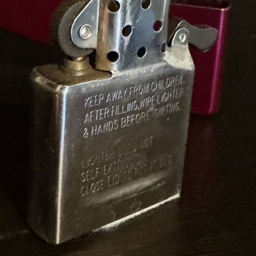 Zippo Burgundy Red lighter USA 2008 like new