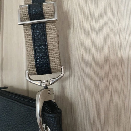 Kem shoulder bag like new, black and beige
