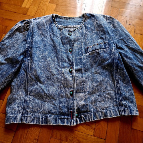 Vintage γυναικείο τζιν μπουφάν σαν καινούργιο, stone wash μπλε