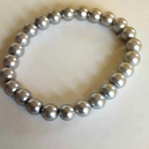 Vintage style bracelets with grey pearls in two shades like new