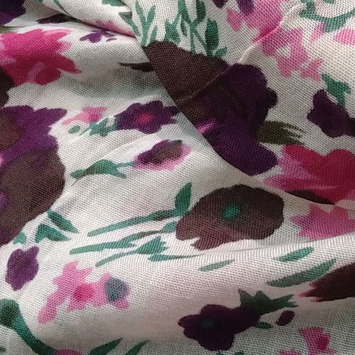 Cotton scarf with colorful patterns