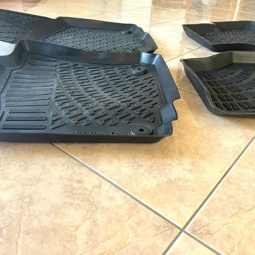 Skoda Octavia 5 floor mats new, rubber odorless