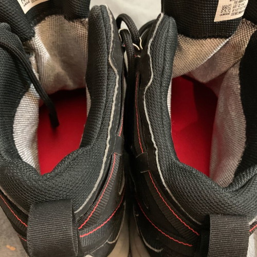 Adidas AX1 μποτάκια πεζοπορίας 44 μεταχειρισμένα, μαύρα