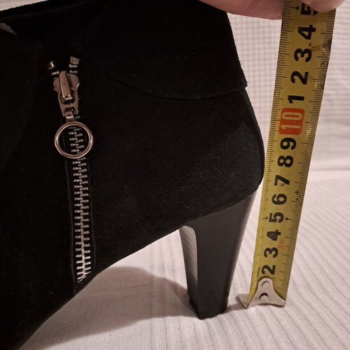 Boheme Italian leather women's heels new, black, size 40