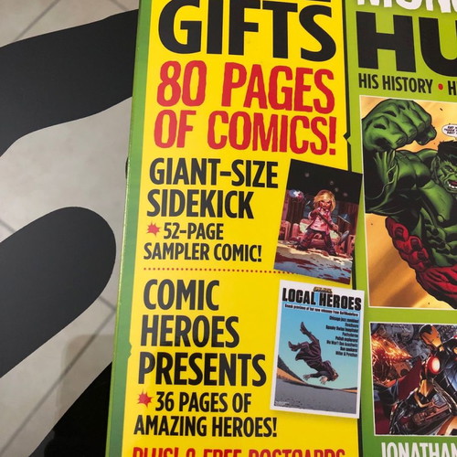 Comic Heroes Magazine #16 used with 2 postcards and 2 comics