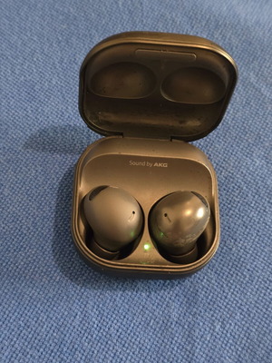 Samsung Galaxy Buds2 Pro Bluetooth earbuds with sweat resistance and charging case, Bora Purple