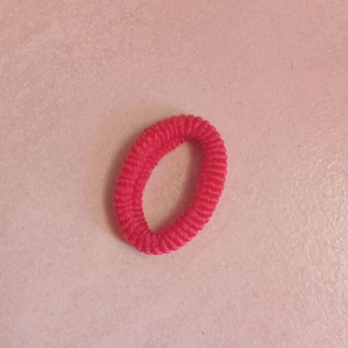Hair clip in perfect pink color, new
