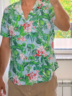 Polo Ralph Lauren men's Hawaiian shirt with floral motifs like new