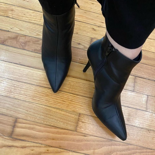 Mango black boots like new, size 38