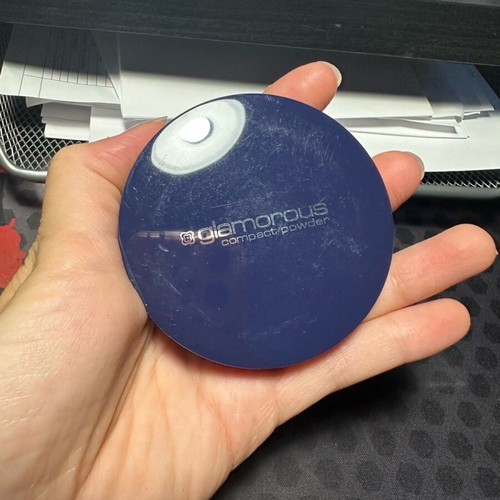 Compact powder light shade new