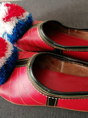 Tsarouchia used, leather, size 43, red dance shoes