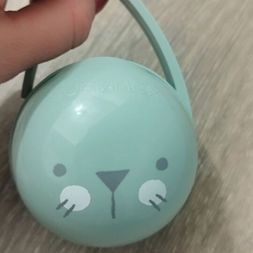 Suavinex pacifier case like new, mint color