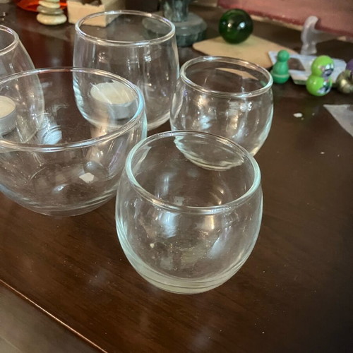 Glass tealight holders like new, set of 6, various sizes