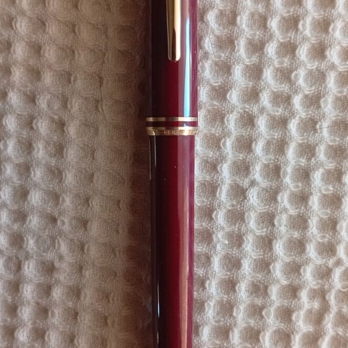 Montblanc Generation vintage ballpoint pen, burgundy resin, gold trim