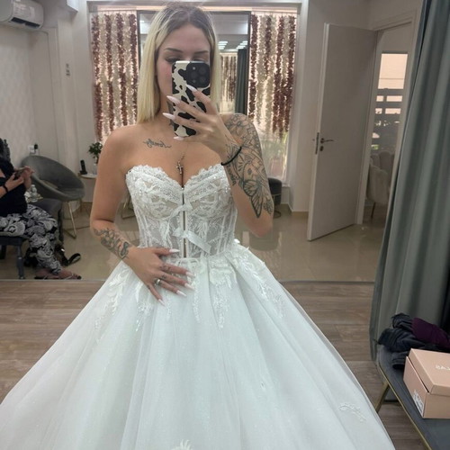 Wedding dress princess style new from Polenta, white