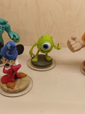 Φιγούρες Disney Infinity σετ 4 σαν καινούργιες, Wreck-It Ralph και Monsters