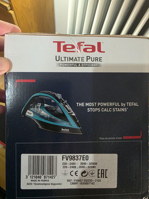 Tefal Ultimate Pure steam iron like new FV9837E0